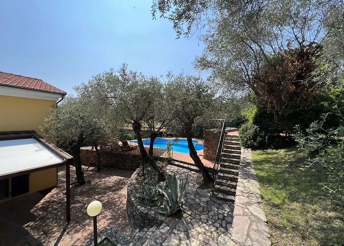 8 Pax By Villasretreats * تيلارو