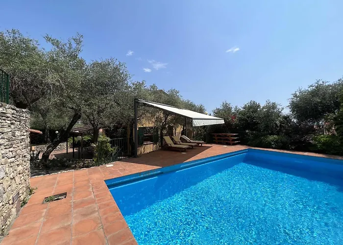 Сasa de vacaciones 8 Pax By Villasretreats